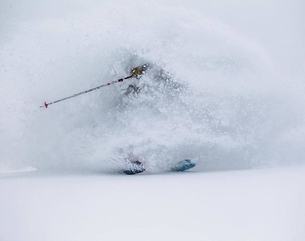 SolitudeMTN's tweet photo. @bennymikes getting lost in the white room. Photo credit: @johnhowlandphoto | #solitudemountain #bigcottonwoodcanyon #saltlakecity #skiutah #PureSolitude https://t.co/gygpVbYTm1