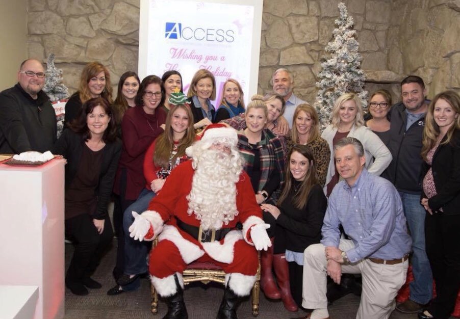 ACCESSTexas's tweet photo. Happy Holidays from our Access Texas Family to yours #accessexperiences #holidays #family https://t.co/KUwvFDb7ss