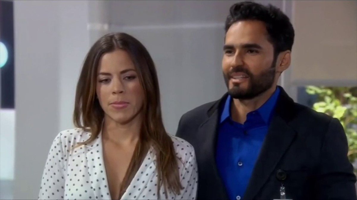 DuqueRiosArg's tweet photo. Muy bonito Jueves😍
Tratare de estar también activa por aquí 😊.
@ximenaduque @FabianRiosS ❤ #DuqueRios 💙 #DuqueFamily #RiosGuerrera #DuqueRiosFamily #DuqueRiosForever https://t.co/6g7fUhshl9