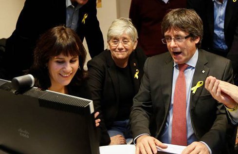 TabancoPodcast's tweet photo. Qué estás viendo Puchi? https://t.co/FnTnZQa506