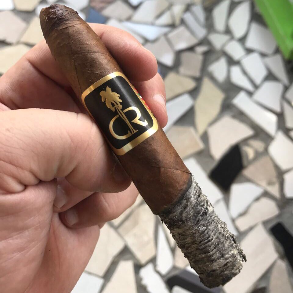 CDRCigars's tweet photo. Y tú #CDRMoment, ¿cuándo lo compartes con nosotros? ¡Gracias a nuestros hermanos de @smokersrd por la foto! ✊#CDRCigars #SmokersRD https://t.co/Bzzy1RIM7c