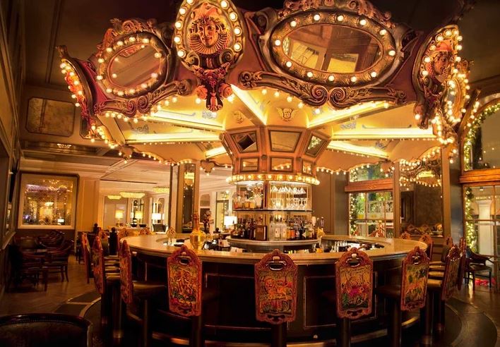 LiquidKitchenTV's tweet photo. These #hotel #bars are jaw-dropping. Our #travel #wishlist just got a whole lot longer! #liquidkitchen #mixology #craftbars https://t.co/1LilrE7GnE https://t.co/d0HRKsFtro