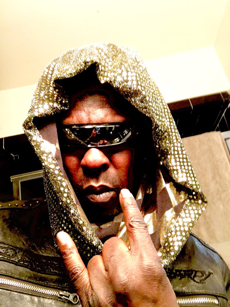 ultimatelivegig's tweet image. To ALL WHO SUPPORT LIVE MUSIC...Much ❤️ Join me for Tis’ The Season To Get Funky With X-FUNK “LIVE” in Concert w/Chase Bell &amp;amp; his Funk Trio on Fri. 12-29-17 @ Harvelle’s Santa 🎅🏿 Monica •GET TIX AT• harvelles.com