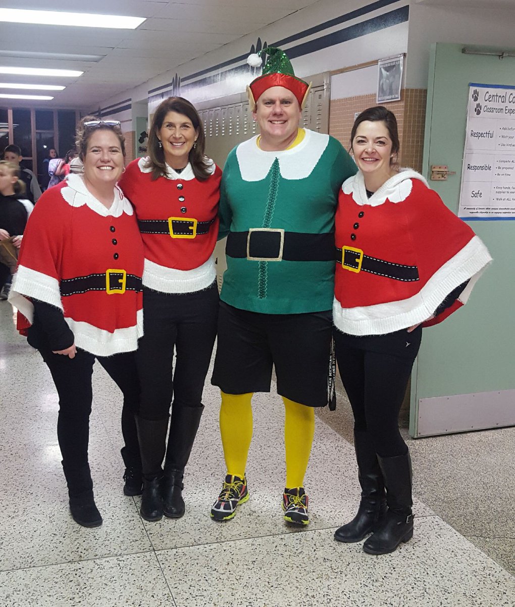McDougalBarbara's tweet photo. Getting in the Holiday Spirit at Central Middle School. #PHASD https://t.co/qpg00RyMXb