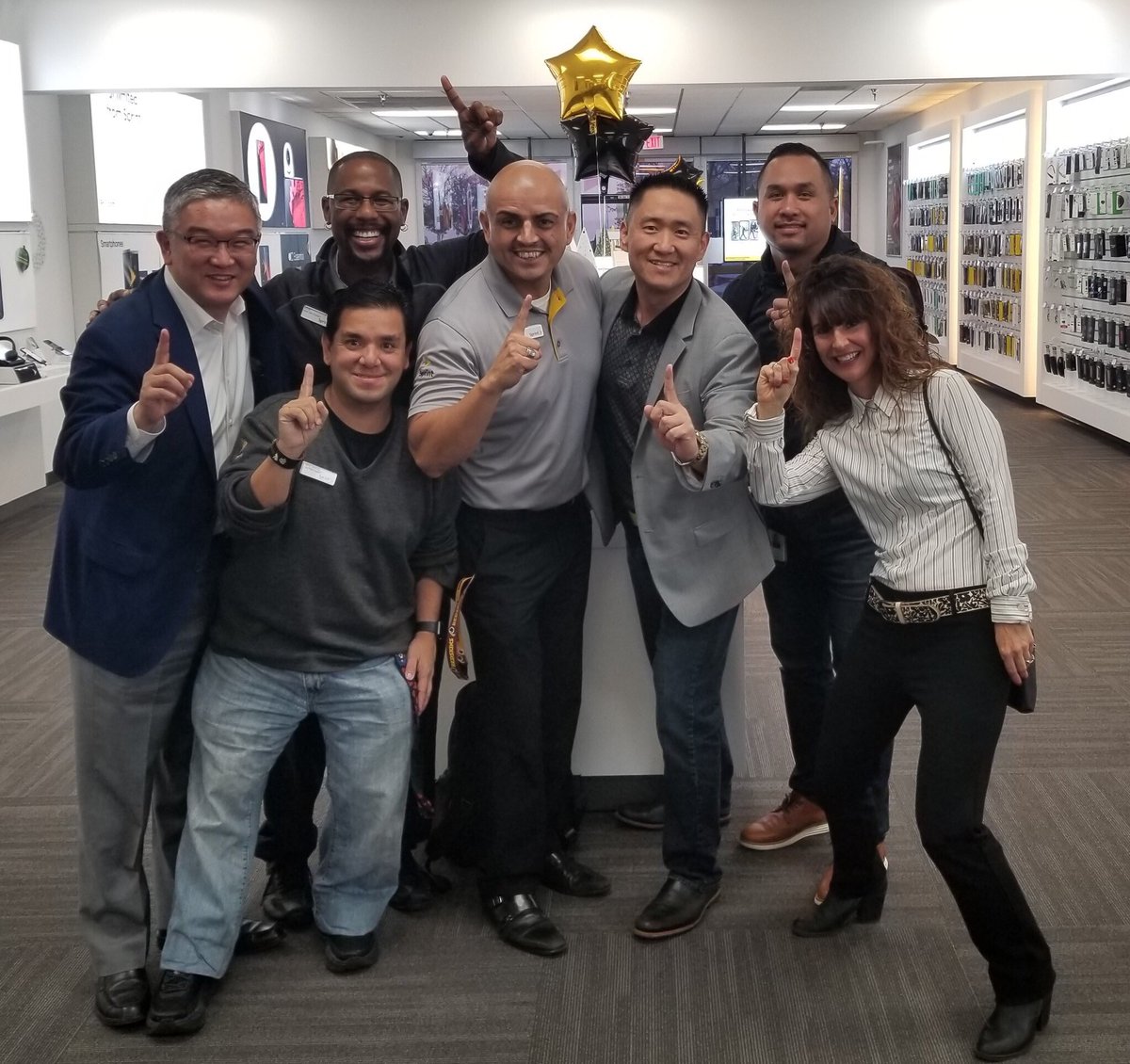 johnhomsombath's tweet photo. Great energy from the #Manchester team at the #Fresno @sprint store! #WeAreNorCal #ConnectNowNorCal @hjgonzalezz @JamesLeeWC @suehyun_chung https://t.co/D6SgPGOszg