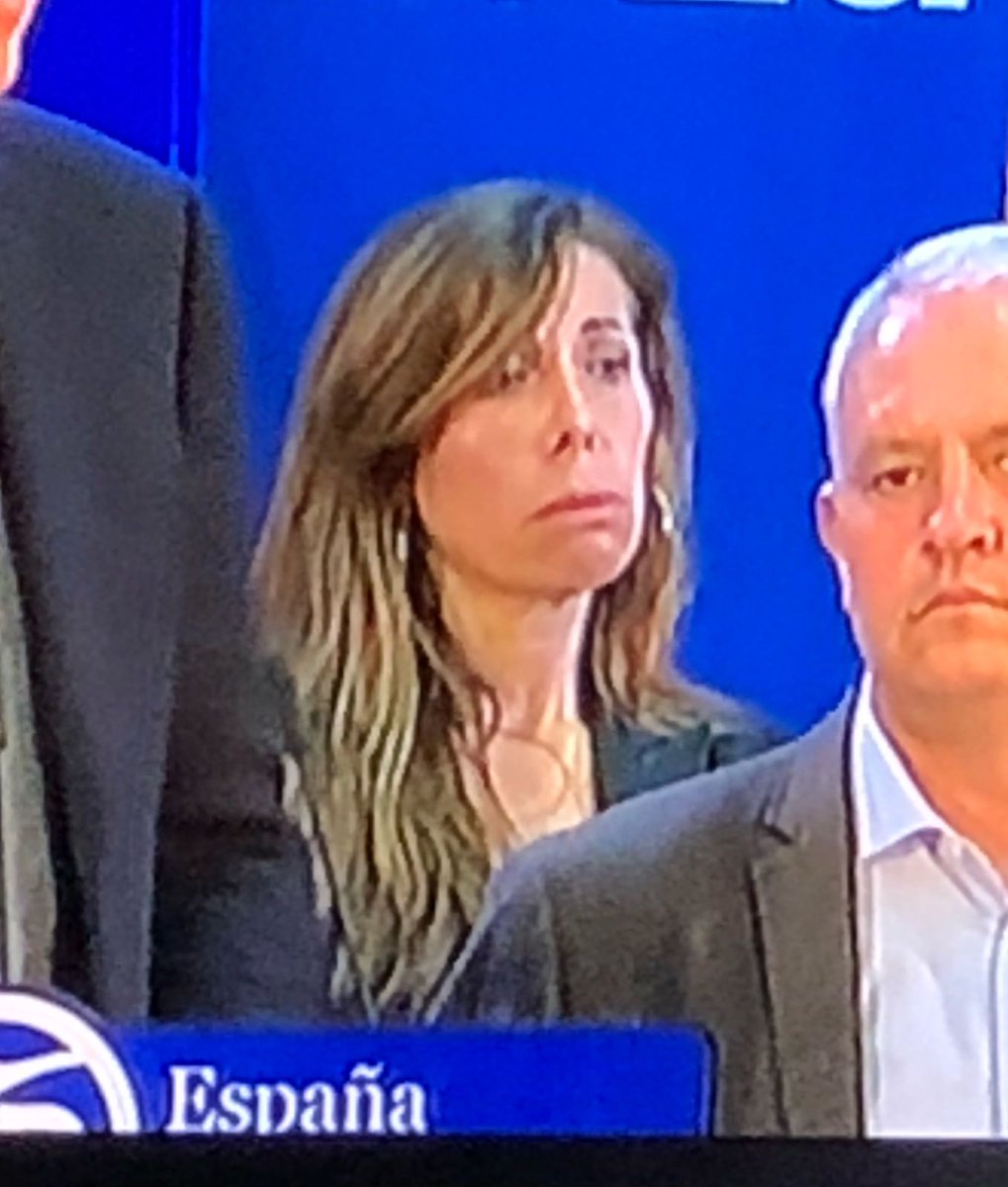 DRmoBc2WkAE9Re3.jpg