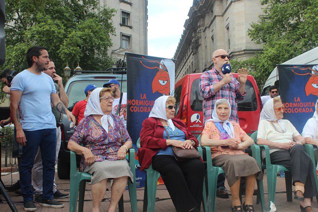 View image on Twitter