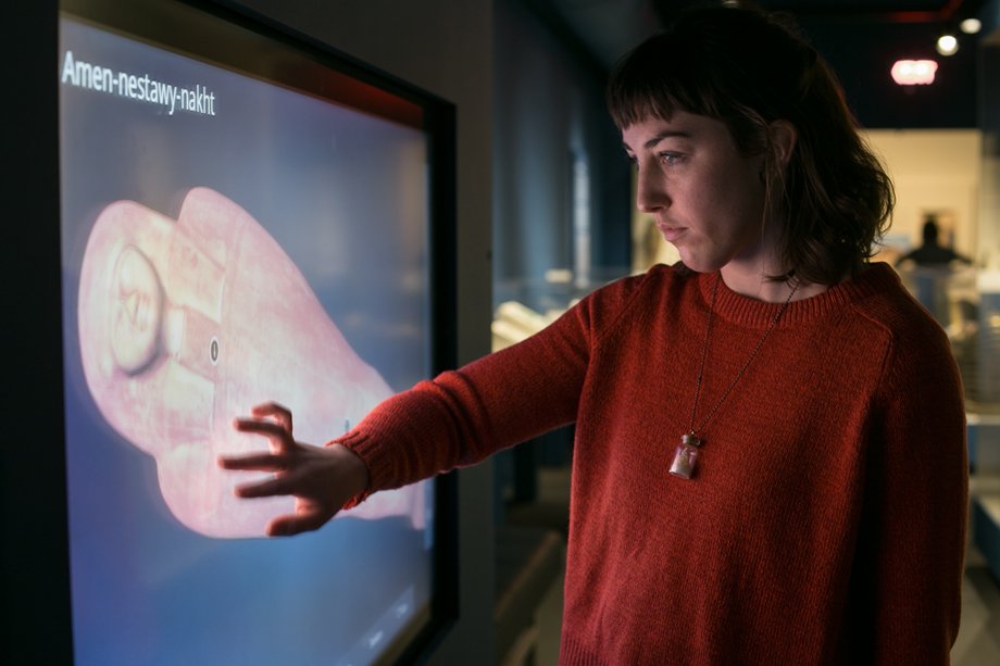 tjvr's tweet photo. Great piece about @StlArtMuseum brand new Egyptian Galleries and how they successfully incorporated interactive digital experiences. #insideexplorer #3D #mummy #egyptology #museumtech @interspectral
https://t.co/wXVSLcC2mP https://t.co/GEZvYE5goa