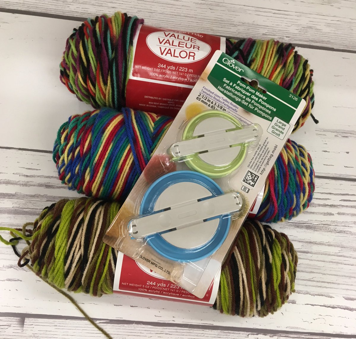 MrStephenWolfe's tweet image. My kindergarteners will be developing their fine motor skills while preparing their own math manipulatives thanks to @conferenceusa and @CFPExtraYard #Makeitwithmichaels #cfpextrayard