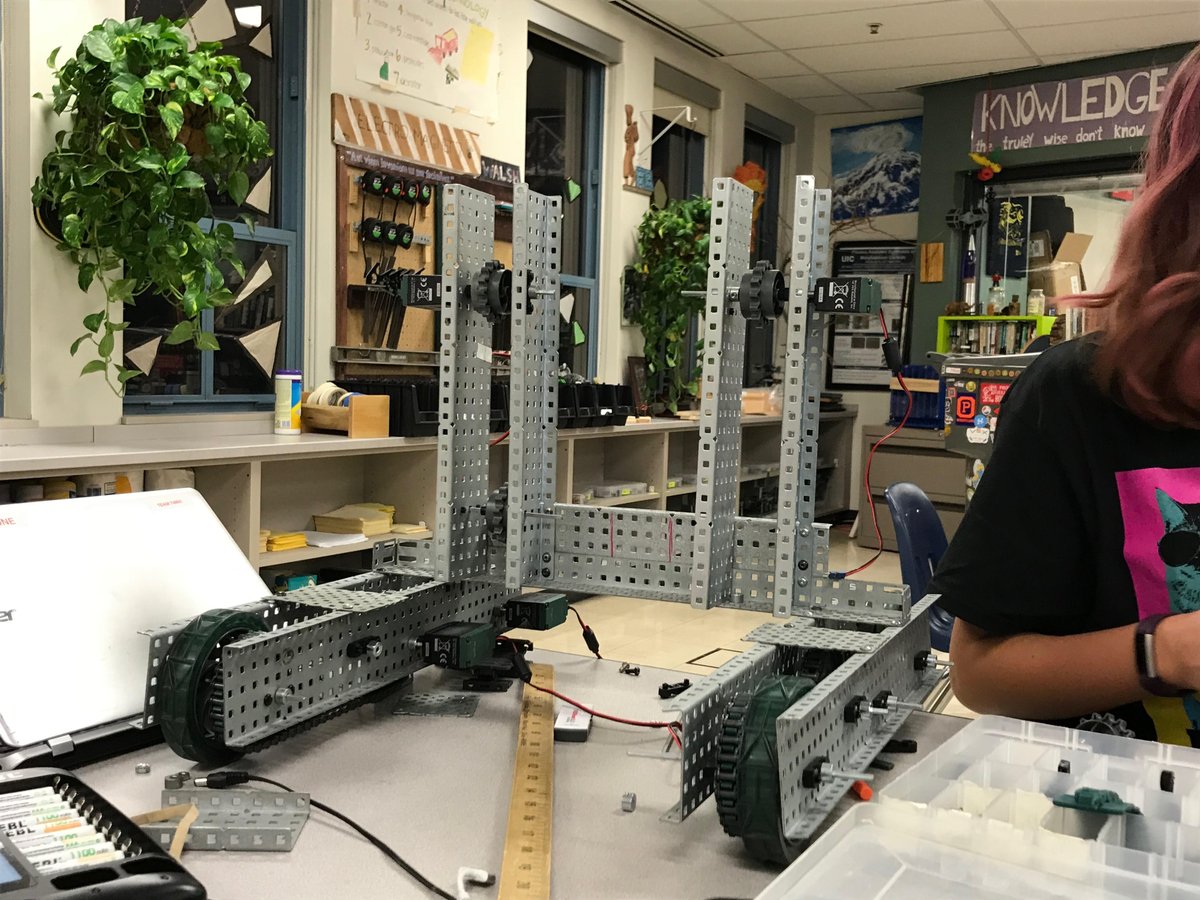 7480_C's tweet photo. #Solstice2017 Happy Winter Solstice! We are making progress with Jeff, and we will (probably) be ready for the next competition!! https://t.co/Y0pbZE7AUL