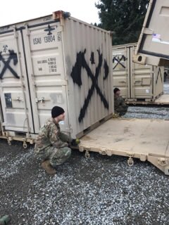 4_23_IN's tweet photo. Tomahawk Rear D getting things done! SSG Sanchez @iroquois423 operates the forklift to ensure all containers are knuckled for movement to FHL for BF 18-02! #TomahawkReady https://t.co/GVghpVhrRs