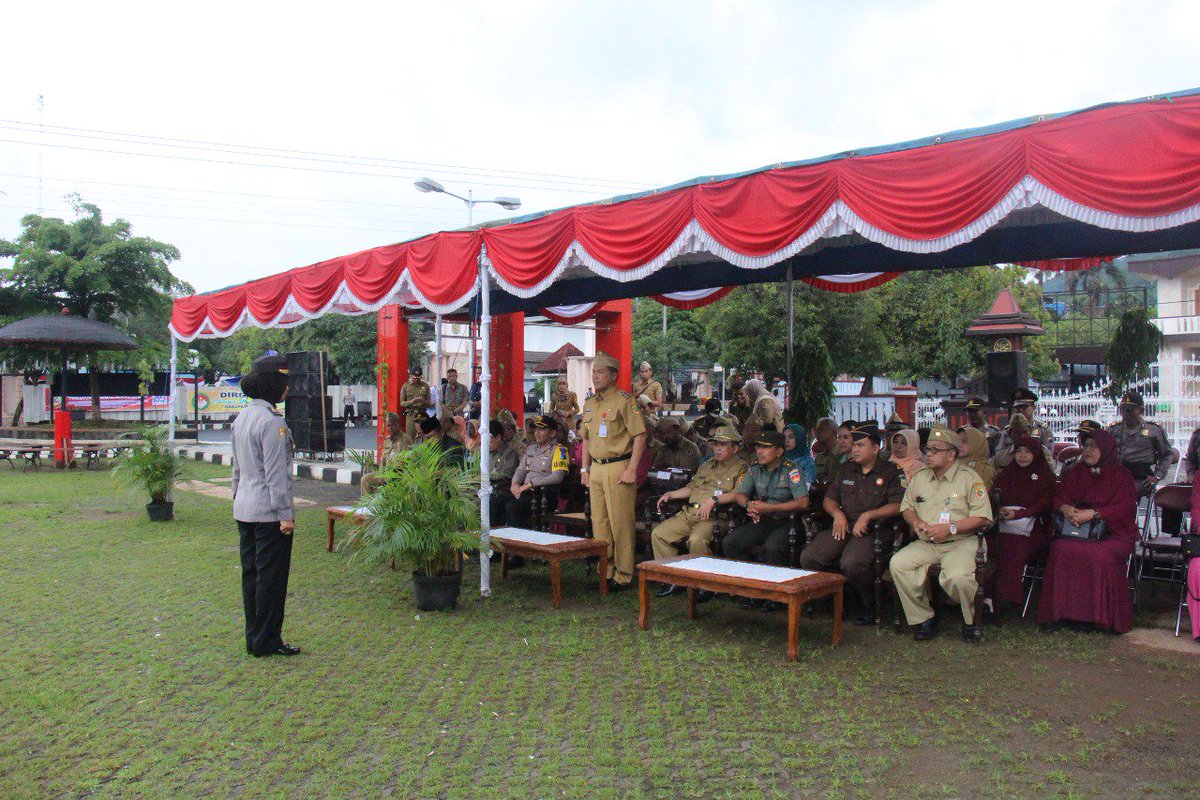 Upacara peringatan Hari Ibu ke 89 &amp; HUT DWP ke 18 kab.Wonogiri th.2017 di lap.Giri Krida Bhakti (22/12) #SesarenganMbangunWonogiri