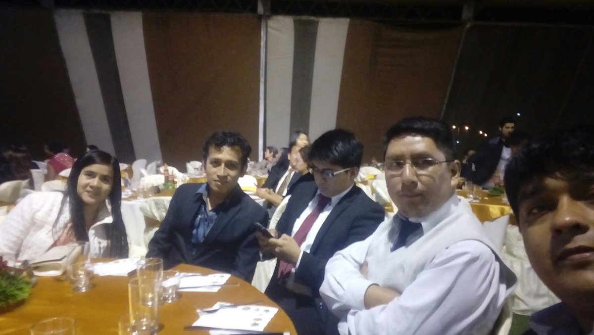 lamanonegra6's tweet image. #navidadupeu2017
Digeti presente