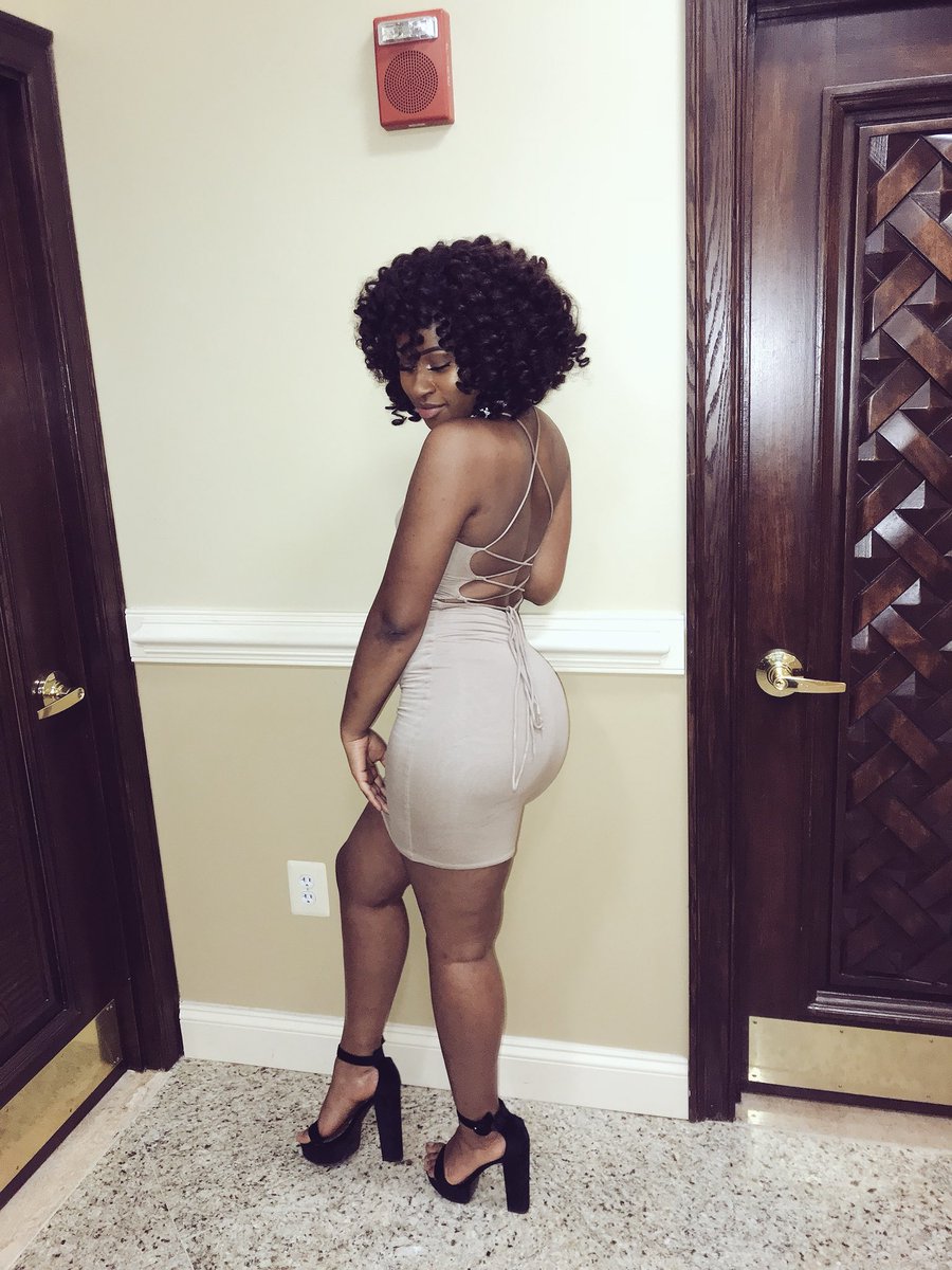 Pretty_Oumou's tweet photo. #BlackQueensofMSU 💋 https://t.co/RwxruBvyFc