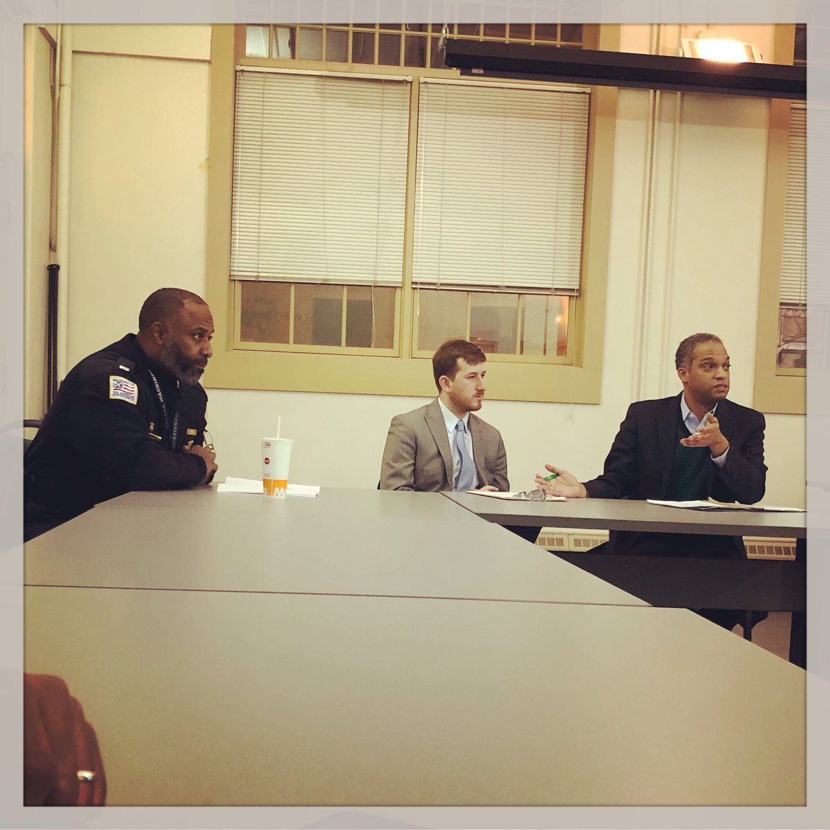 petworthdcnews's tweet photo. PSA 407 meeting with @dcpolicedept Lt Washington &amp; @cmbrandontodd discussing recent gun violence. Lots of residents in attendance. https://t.co/nRCpDsvhvt