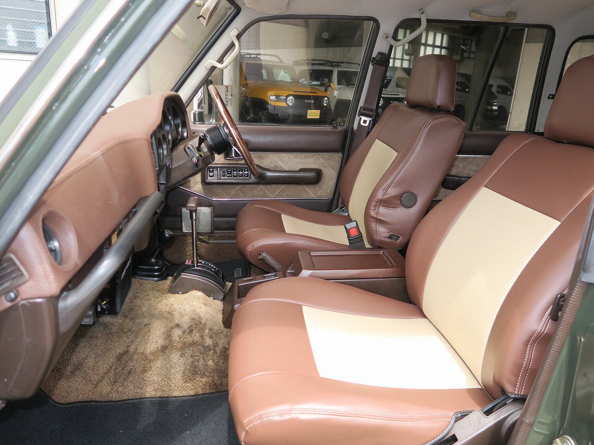 ট ইট র ランクル専門店flexdream仙台東 先日ご納車させて頂いたお車を紹介しちゃいます ランクル60 ディーゼルターボ オールペイントの アーミーグリーン クラシックコンプリート レトロな印象にアーミーグリーンがマッチしてますね 内装はブラウンで