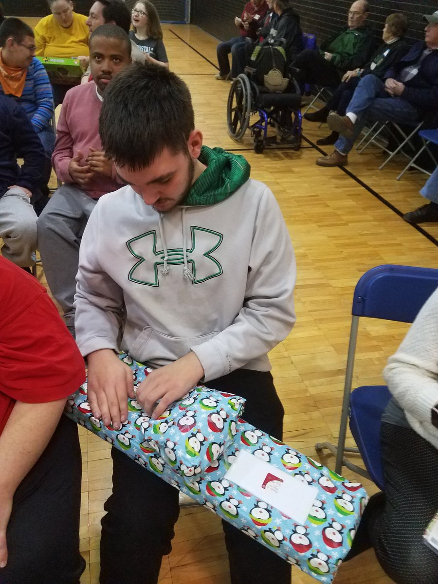 Lamphere_AT's tweet photo. Thank you Knights of Columbus #WeAreLamphere https://t.co/q87asSo07Y
