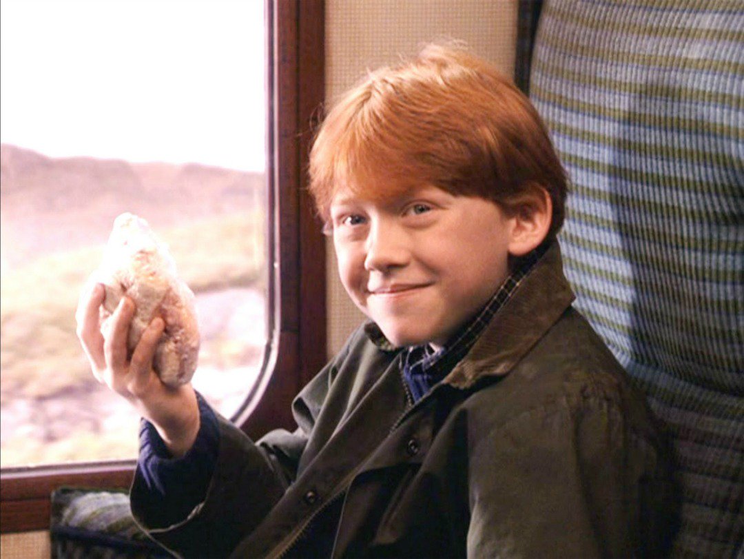 thiegonovais's tweet photo. me transformei naquilo que eu sempre admirei

ronald weasley https://t.co/237CVnj9LP