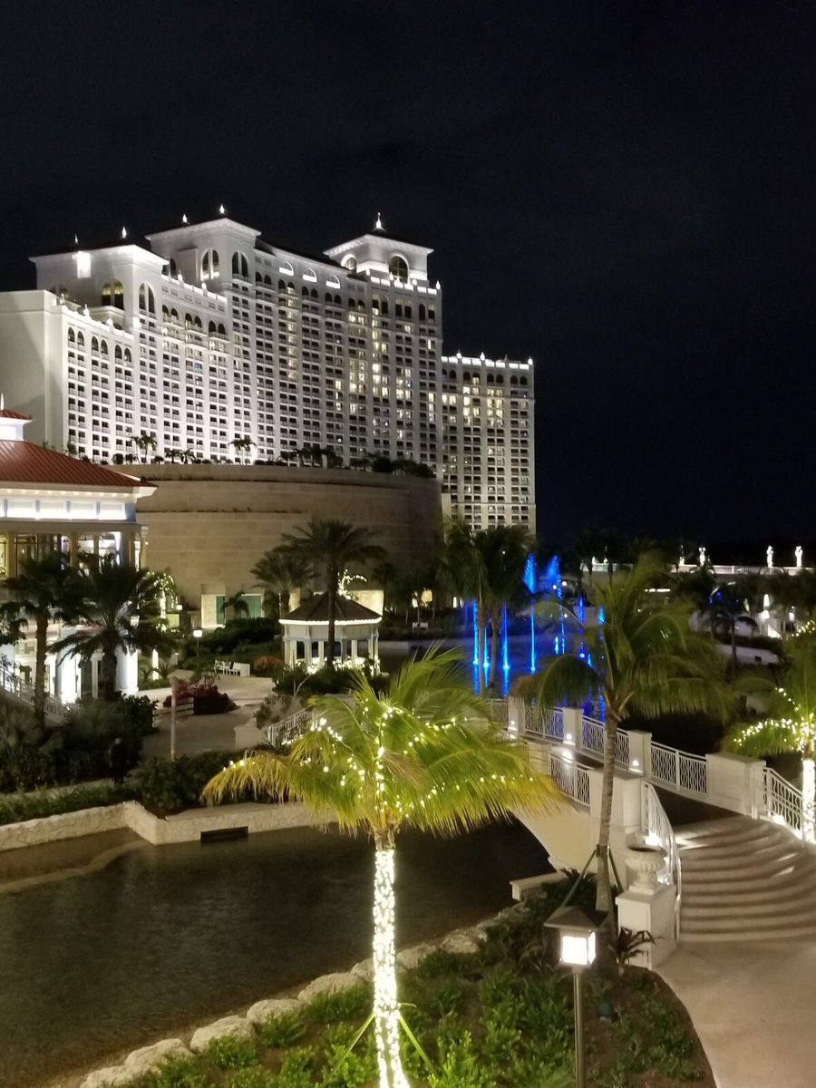 ATUESTILOUS's tweet photo. Nite nite! Sweet December 🌙Grand Hyatt Bahamar #bahamar #bahamas #grandhyattbahamar https://t.co/67OGJq0kNm