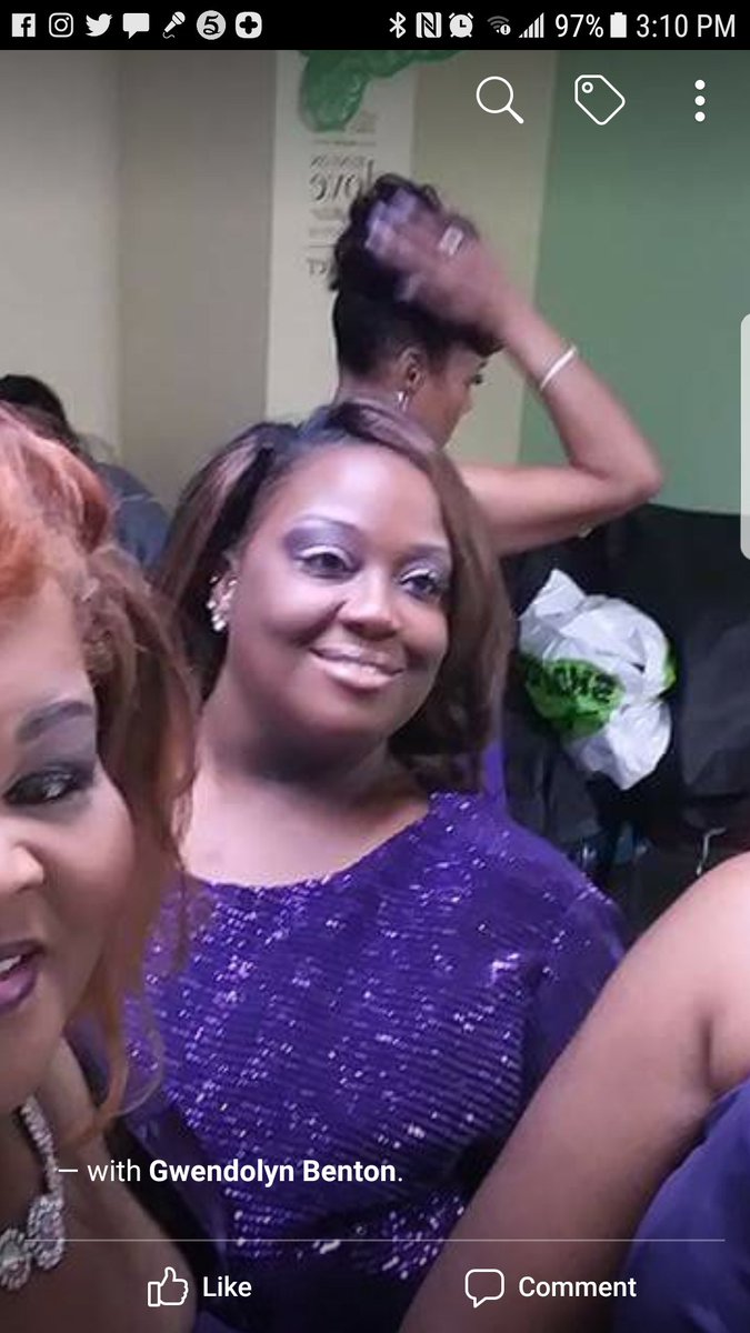 JabriaaJenaa_'s tweet photo. Mama Beautiful ASF 😍 #BLACKWOMEN #BLACKISBEAUTIFUL #BLACKLOVE #MAKEUPBEAT #MAKEUPFORBLACKWOMEN #MAKEUPONTHERISE #MAKEUPTRENDS #MAKEUPIS https://t.co/XrKjxlgVBX