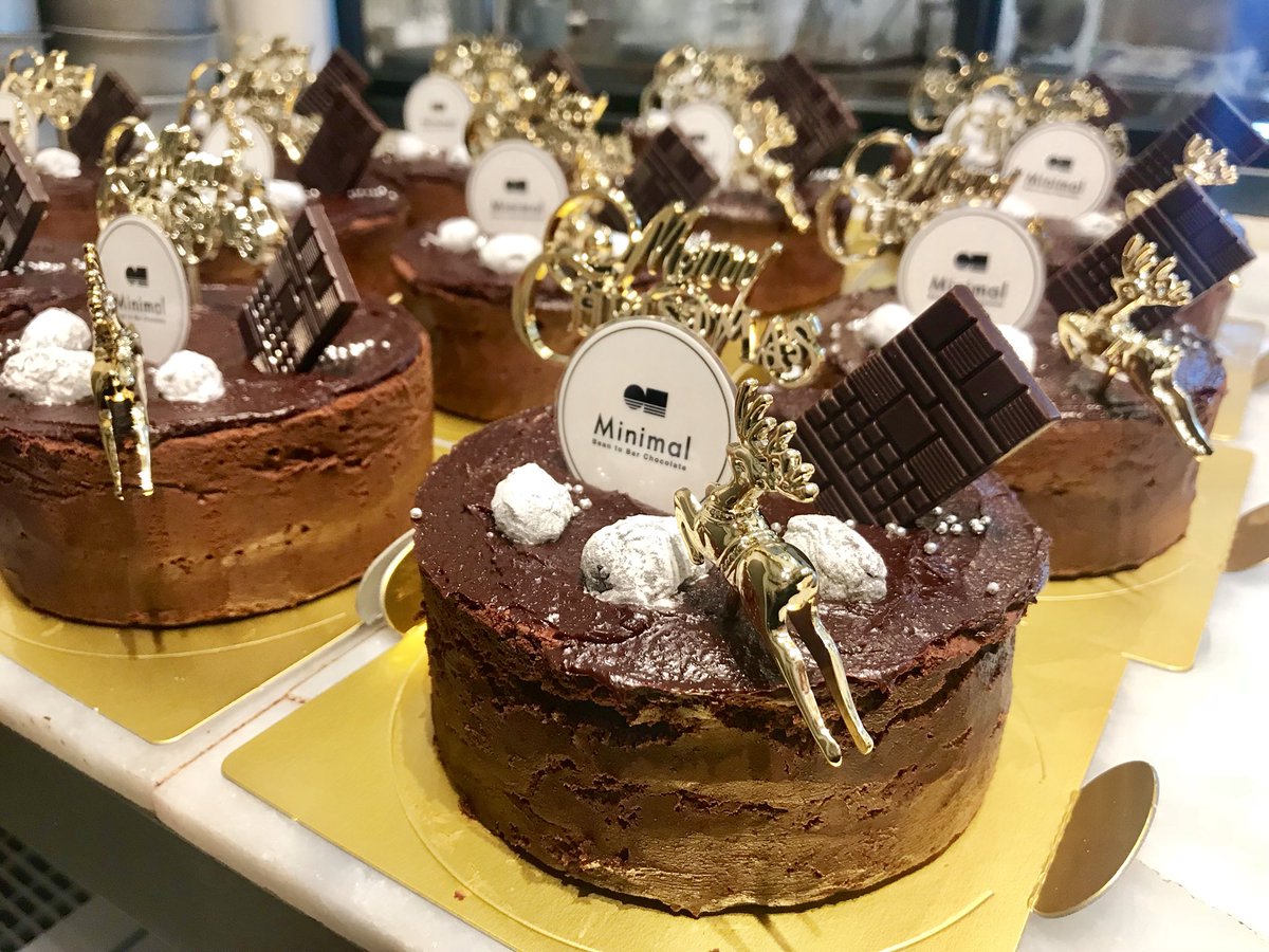 Minimal ミニマル V Twitter 富ヶ谷店 今日からご予約の方にクリスマスケーキのお受け渡しを行います 厨房には早朝からお作りした ケーキがずらり ミニマルのケーキで素敵なクリスマスを過ごしていただけることを願っています