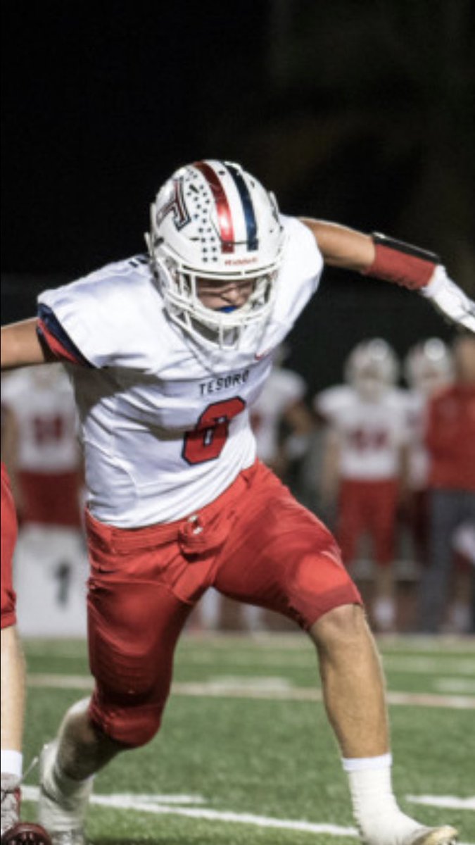 TesoroFootball's tweet image. Congratulations to Titans @james23williams @shane_bowe72 @VladicVinnie who will be participating in the OC All Star Game. These boys will help the @Tritonfootball coaching staff bring home another SOUTH victory! #Southside