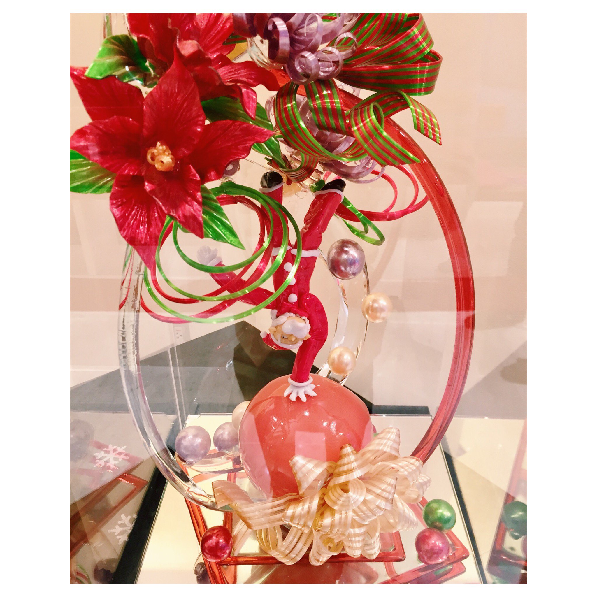 京都北山マールブランシュ おはようございます 本日より マールブランシュクリスマスケーキのお渡しが始まります 北山本店の隣の コンシェルジュルーム でお渡しいたします コンシェルジュルームでは本店シェフが作った飴細工と