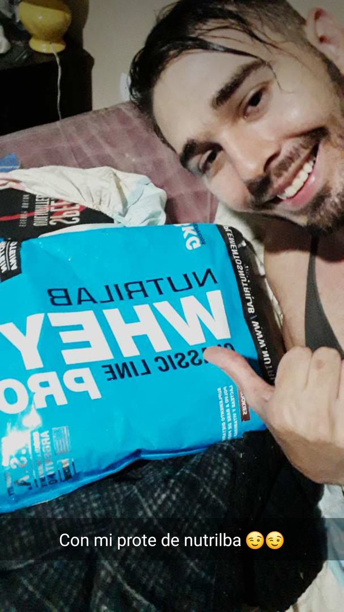 cristiantamer1's tweet photo. Con mi prote de nutrilab.#nutrilab #Navidad #fitness #FitnessModel #Gym_Motivation #gym #VidaSana #follwme #rt https://t.co/VjYbU8xDQ3