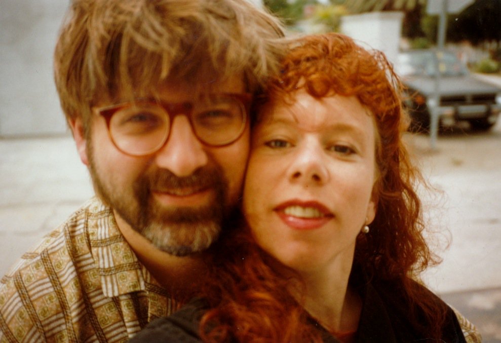 Fotosdecomics's tweet photo. Matt Groening and Lynda Barry in the 1980s https://t.co/oygplN6k6C