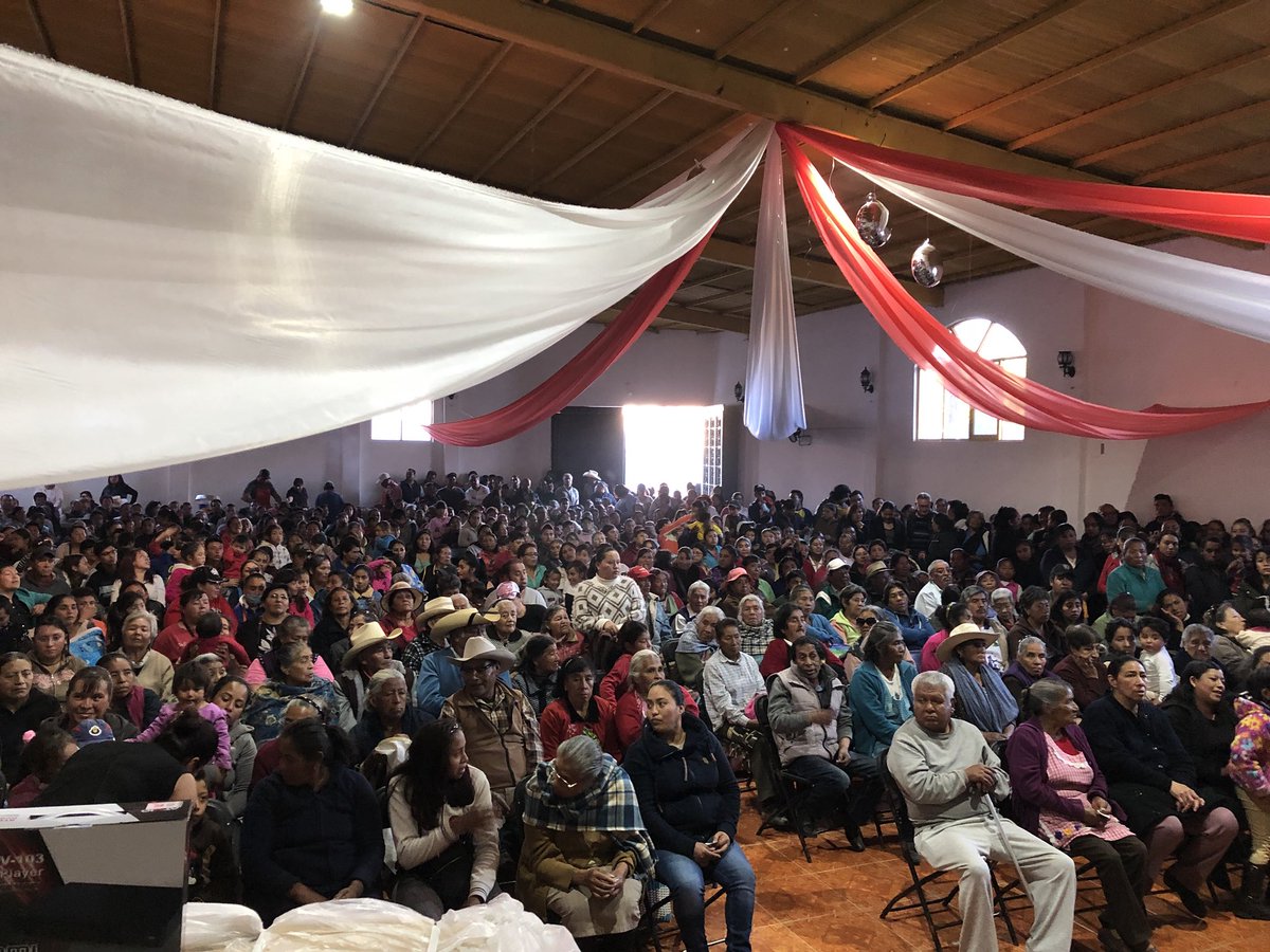 JacoboNavaJimen's tweet photo. Posada de amigos gracias Sr. Presidente @pacogardunog y felices Fiestas Decembrinas @dggrivbc @PRI_TDV https://t.co/JchEm8HtVe