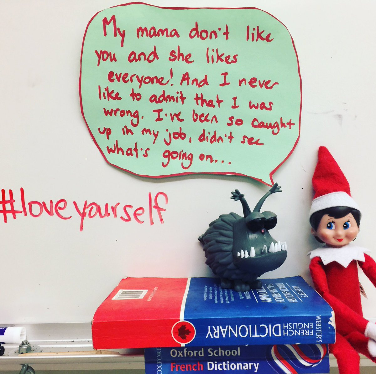 A couple more adventures for #ourelfLuna #ElfOnTheShelf #shesarockstar