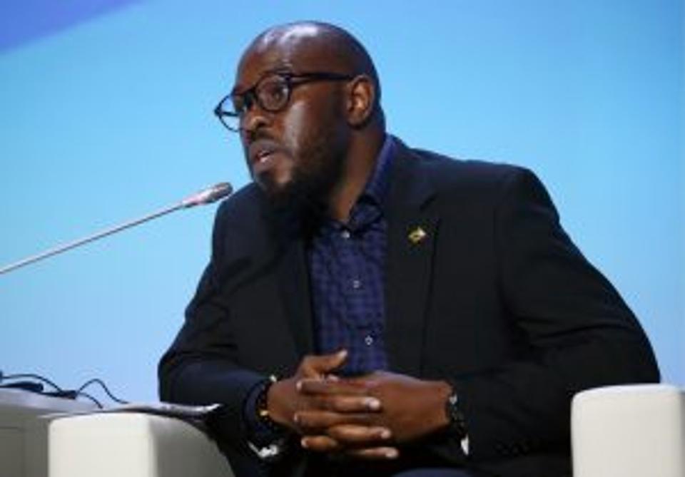 Forbes's tweet photo. Meet the 32 year-old entrepreneur building Zimbabwe's largest solar company https://t.co/iGmJzlgnqi https://t.co/C8AoXGYIp8