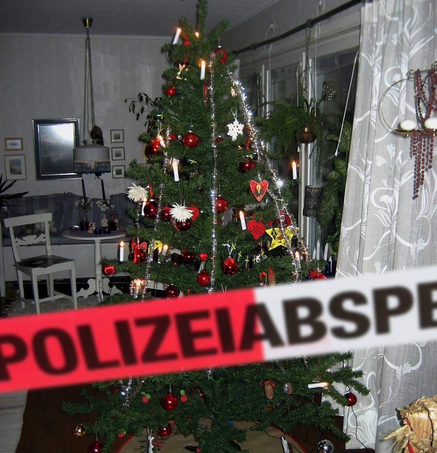 NordRedaktion's tweet photo. #Hamburg +++ Wohnhaus evakuiert +++ Achtjähriger entdeckte verdächtiges Paket im  Schlafzimmer +++ https://t.co/VgXhsTFh6C #weihnachten #weihnachtsterror #dankemerkel https://t.co/OsbxBoNlp5