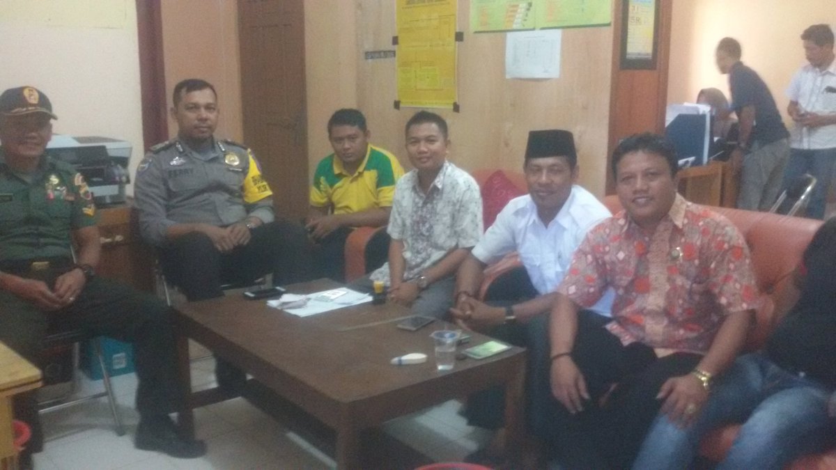 MrYoesoef's tweet photo. Monitoring hari ini di desa yang slalu membangun " Kota bangun '
Salam berdesa
#Desa Membangun, Membangun Desa, Membangun indonesia
#Taphil kampar Riau
@jokowi @EkoSandjojo @taufikmadjid71 @fachrilabalado @KemenDesa @tppindonesia @Nahara_ST @Adrianto71 @SherlyArianty https://t.co/yyiqymgDX9