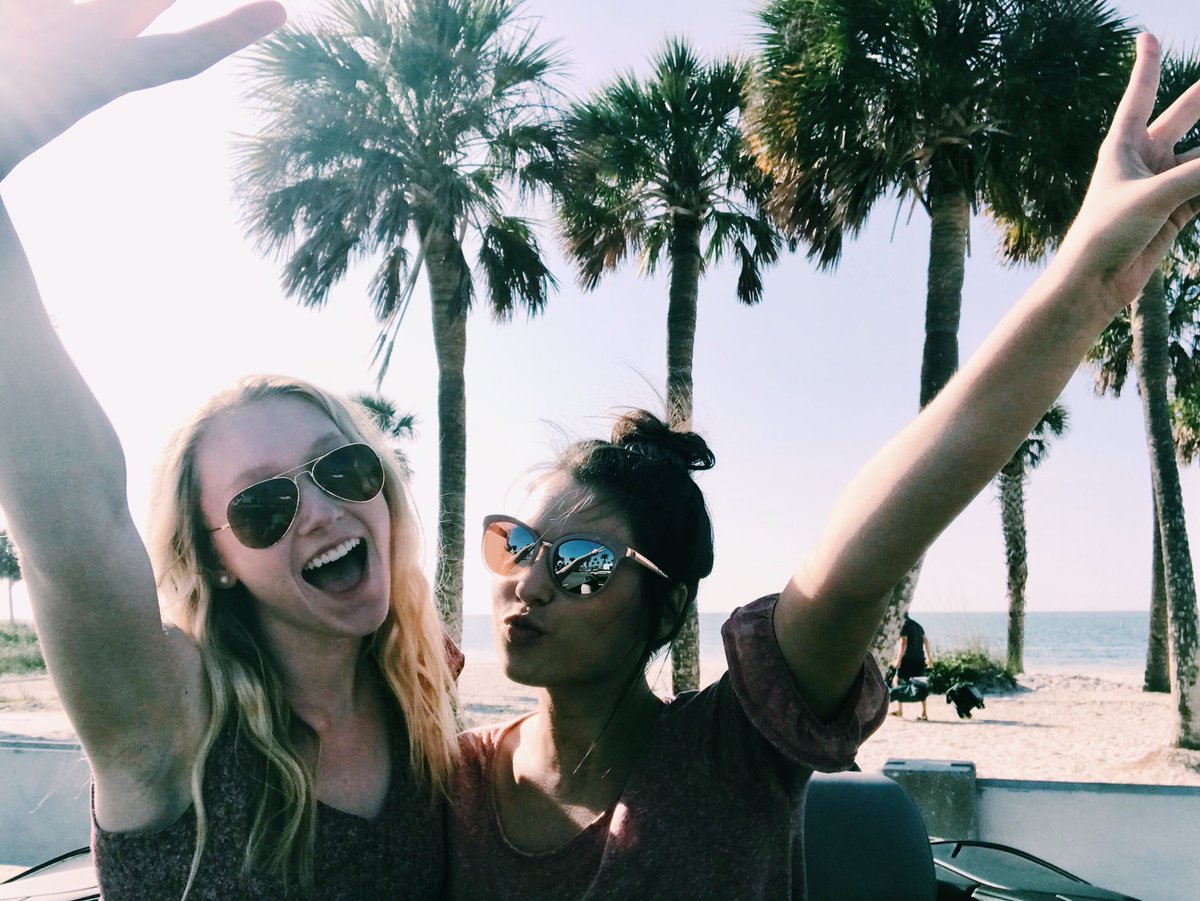 kaylabain81's tweet photo. love linds and life https://t.co/9ivuMitKE4