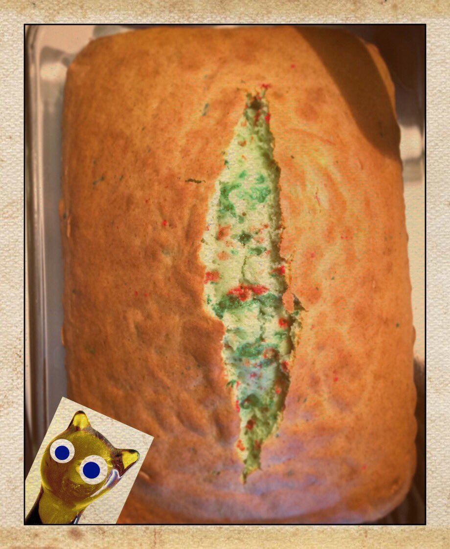 HouseOfCuckoos's tweet photo. When your freshly baked #Christmas #cake is bursting with excitement for all the holiday fun it’s about to have & your a pervy freak who sees something else! #HeyNow !!! 🍰😜
#yule #instantcake #boxcake #bakery #sexy #americanpie #holiday #solstice #winter #frosting #awesome #yum https://t.co/7w44rjKsxw