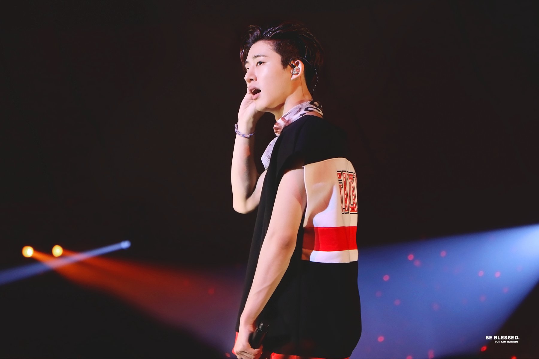 DRoRgIjUIAEebar.jpg:large