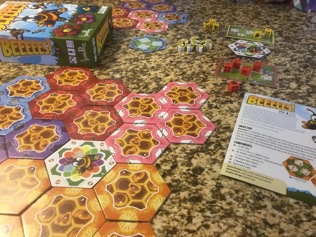Gamenrowan's tweet photo. Enjoying some fast paced Las Vegas gaming, #beeeees! From @ActionPhase Games (2017) #tabletopgames #analoggames #boardgames https://t.co/bSzMZK4T3H