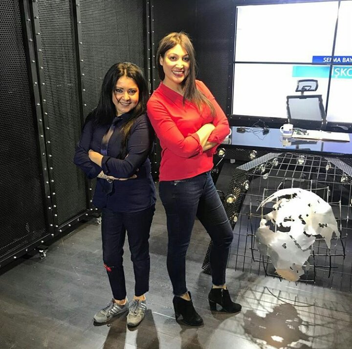 myxplus's tweet photo. BUGÜN saat 12:00’de Business Türk Channel’dayım. ( @sbiskolik ile İşkolik) Yayin web sitesi üzerinden yapılacaktır, izlemeyi unutmayın 😊😊 ❗️“Koçluk ve Kuantum Yaşam”❗️ 👉https://t.co/xudxRY2rQQ https://t.co/99yIPsa2D8