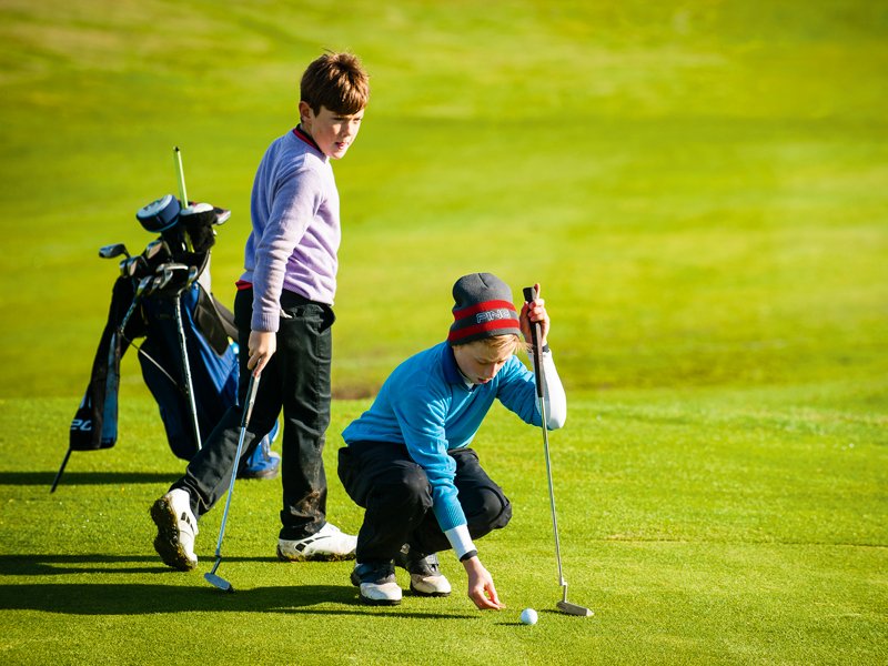 How can we make golf more appealing to youngsters? trib.al/sWbg3ZE