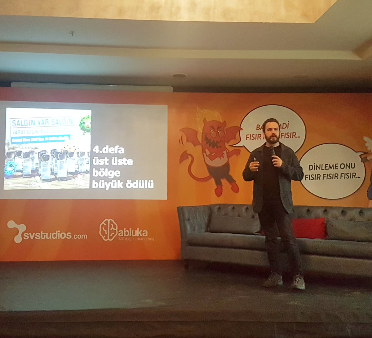 "Elmalarımızı terasta unutmayalım arkadaşlar." 🍎🤙☺

#AmaçUkav #2017StratejiKampı #KristalElma #AblukaDijital #SVStudios