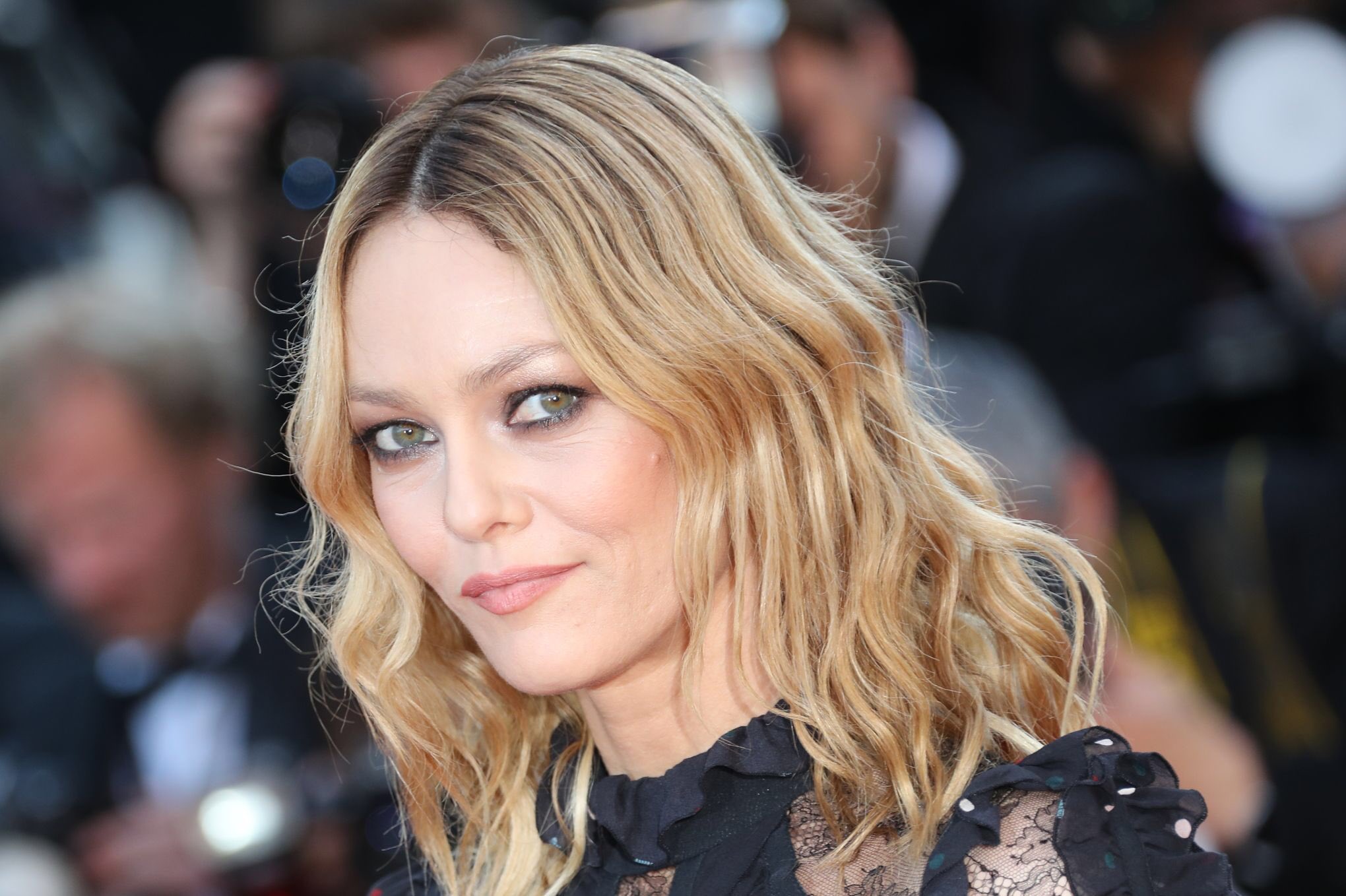 Happy birthday à la sublime Vanessa Paradis qui a 45 ans aujourd\hui !  