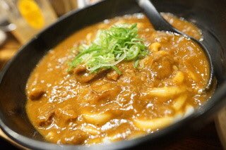 今日は冬至の日ですか？
どさんこワイドで冬至の日は最後に「ん」がつくものを食べて運気を上げる…と！
と言うことは…
うどん…ん で終わりますから、運気上げに一杯いかがですか？

無理やり感満載でお待ちしてます(*^o^*)