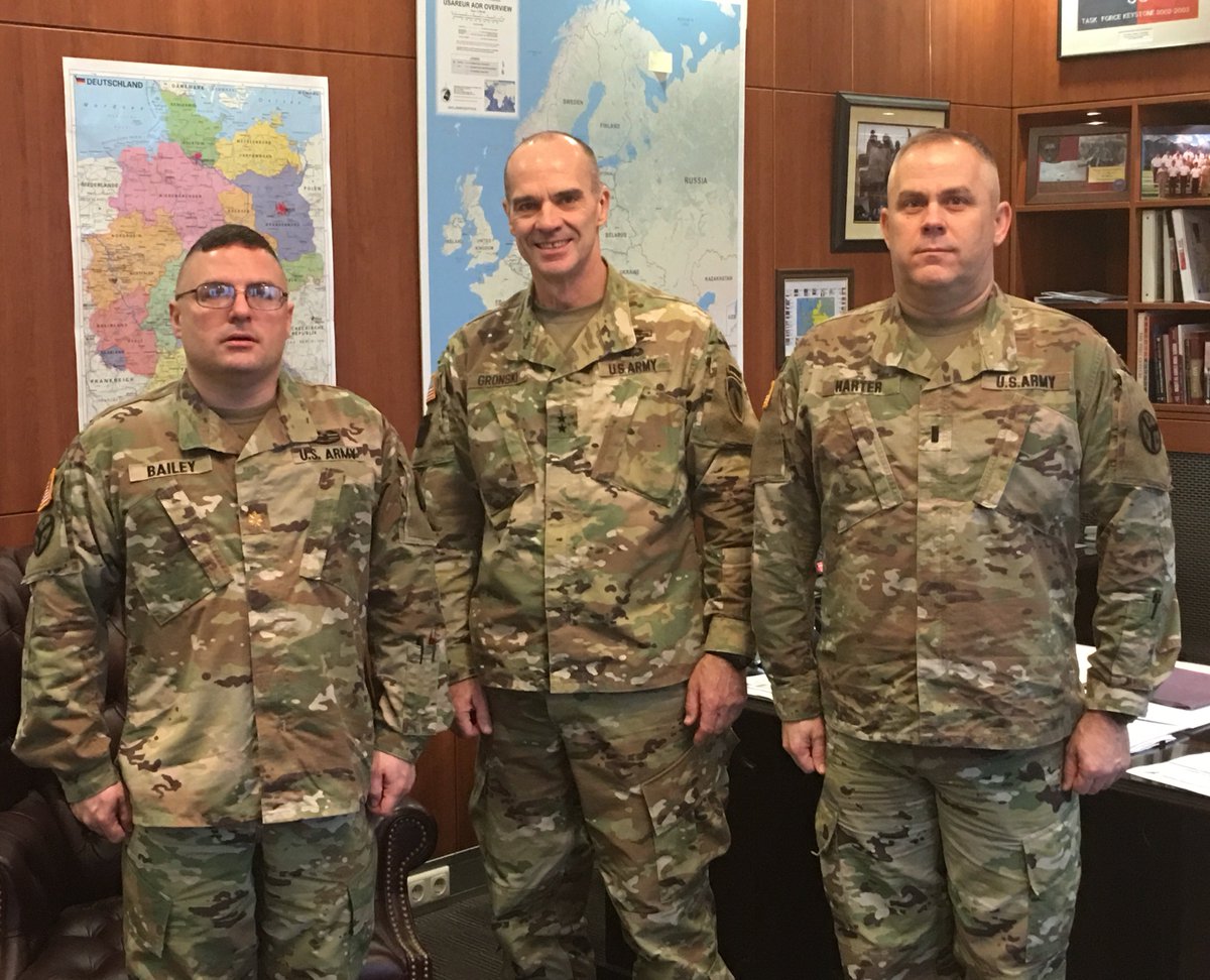 JLGronski's tweet image. Good to have #Tennessee National Guardsmen MAJ Michael Bailey &amp;amp; 1LT Douglas Harter supporting the planning effort at #USAREUR in #StrongEurope! @TennesseeGuard @TNMilitaryDept @USNationalGuard @USArmy @USArmyEurope