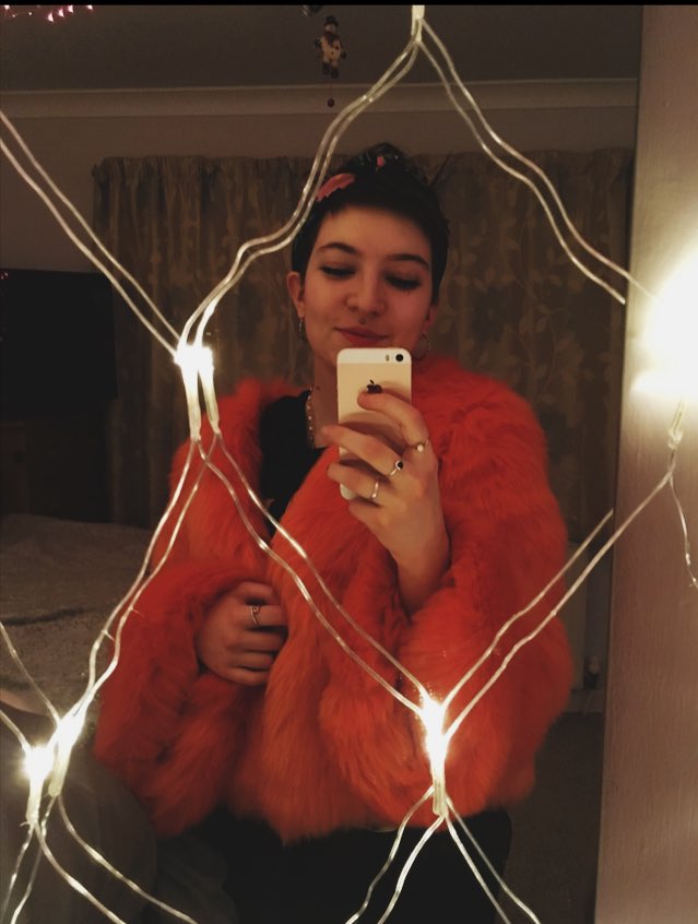 abbiesibun's tweet photo. I got the best coat ever and honestly couldn’t be more happy about it 🐯🧡 https://t.co/ANoDqBcFrP