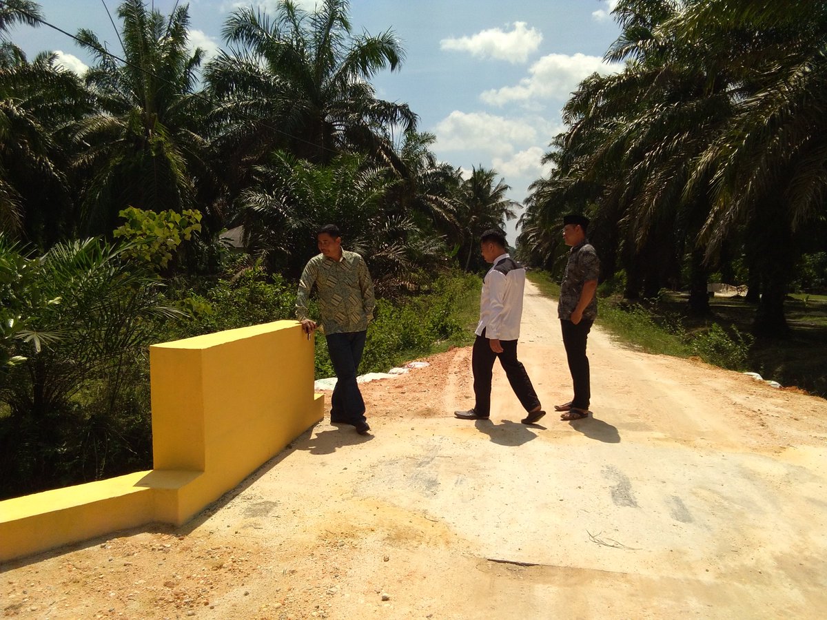 susilo_7869's tweet photo. #ManfaatDanaDesa
Kegiatan DD di akhir tahun 2017
#Tapung
#Kampar
#Riau
@jokowi
@EkoSandjojo
@anwsanusi
@taufikmadjid71
@arwani_p3md
@tppindonesia https://t.co/sE5AkO87I1