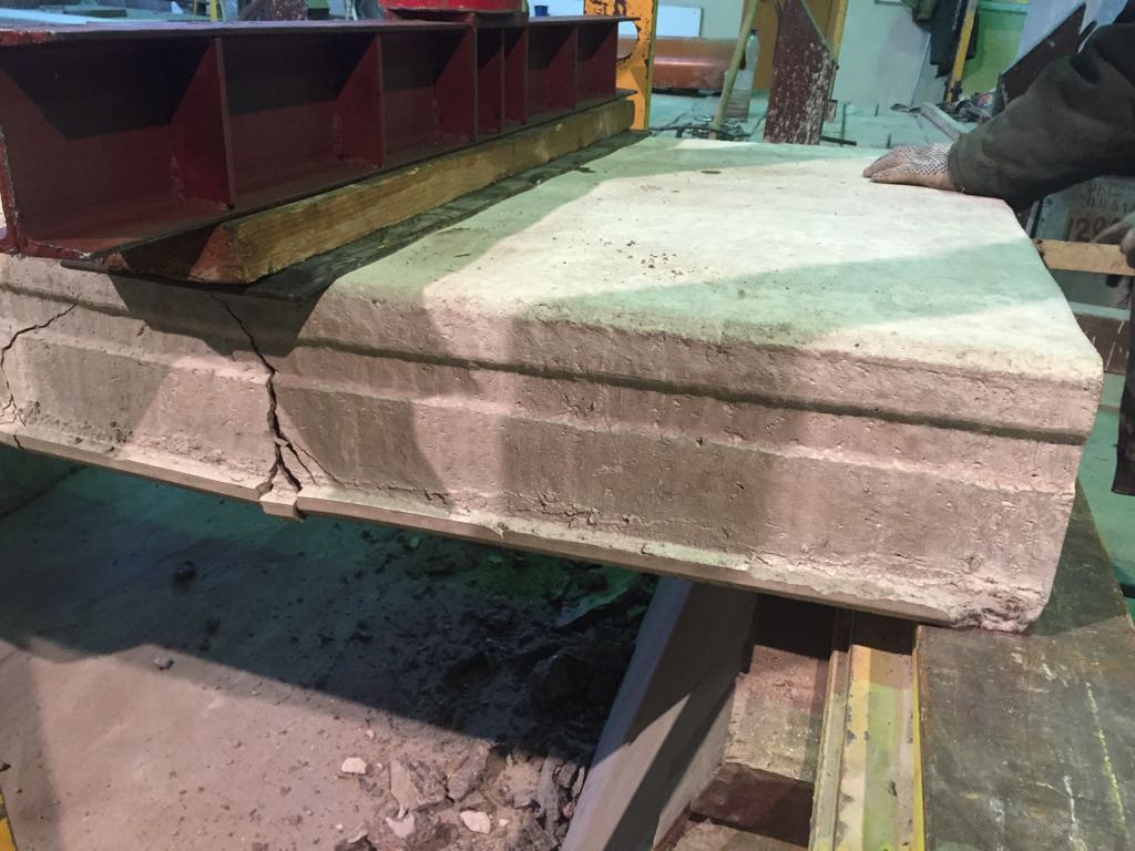 Lev_Zaretsky's tweet photo. Shear capacity tests of slab reinforced by #10wirePCstrand - destruction by breaking of PC strands.
#ExtraBondedPrestressing #LRPCstrand #PCstrand #forgettheendslip https://t.co/V8AmXGn2i0