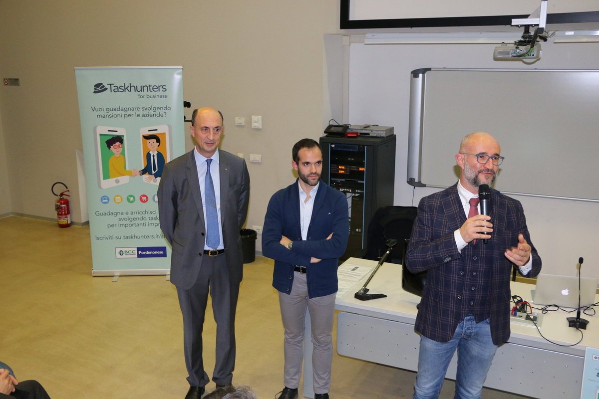 BccPnMonsile's tweet photo. #Taskhunters al Consorzio Universitario
Il 14 #Dicembre #BccPordenonese e l'#Università di #Pordenone hanno presentato l'innovativo servizio che mette in contatto #aziende e #studenti universitari per #lavori occasionali remunerati
Grazie a tutti, #studenti e relatori! https://t.co/v9Q0SNwSuY