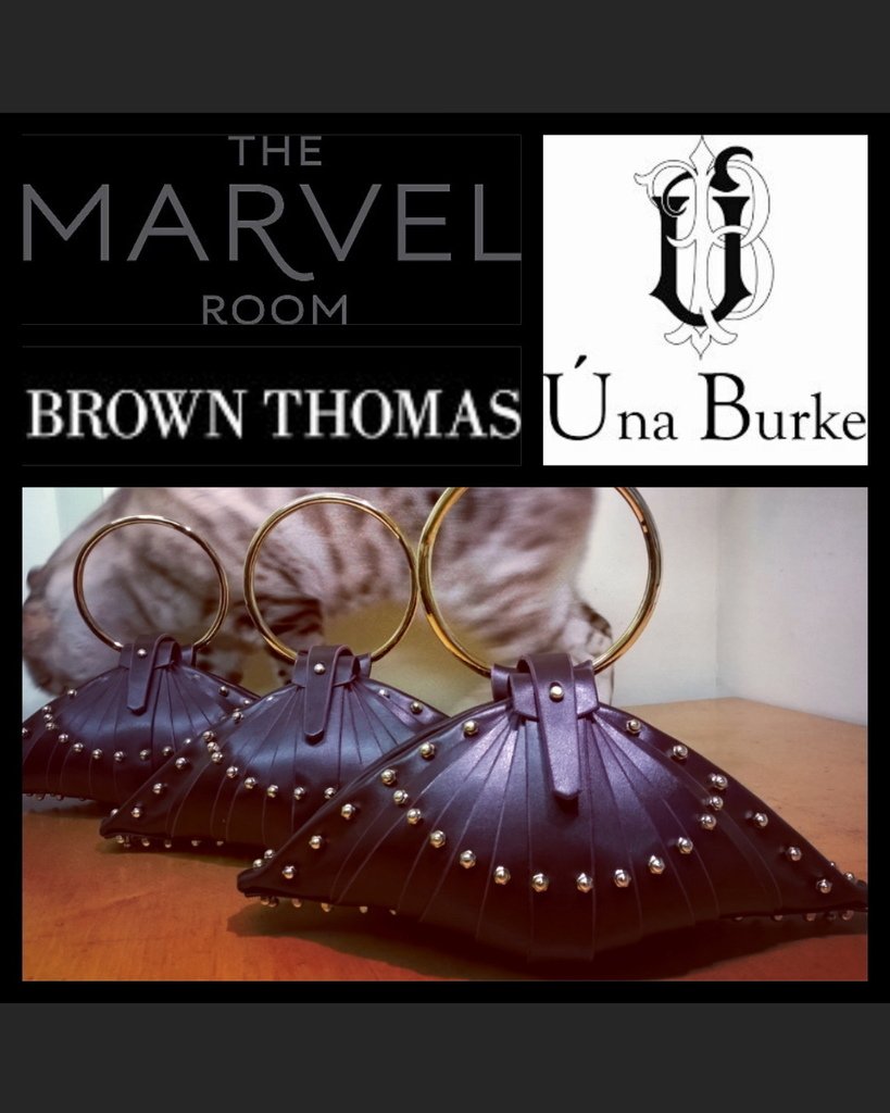 UnaBurkeLeather's tweet photo. Exclusive colourway Shell Bags now in @officialbrownthomas #MarvelRoom. Only 3 in existence, Aubergine leather with Gold dipped fittings and lambskin lining.
#WarriorWoman #everydayarmour #EmpowerAndAdorn
#handmolded #ItsAllAboutTheDetails #timeislux… https://t.co/ONbXnKdGy0 https://t.co/s8HdE2oTn7