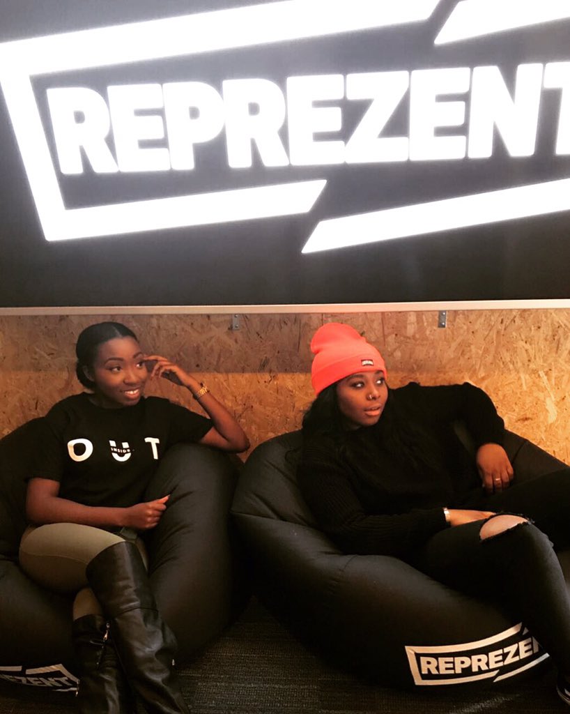 nessabanks_'s tweet photo. Earlier on this year I had my first ever radio interview on @ReprezentRadio talking about all things @InsideOutUK_ and our #WorldMentalHealthDay2017 Theatre Production #PforPressure. 

Thank to the lovely @LashawnaRose for having me on her show! https://t.co/jwSQlRmuvL